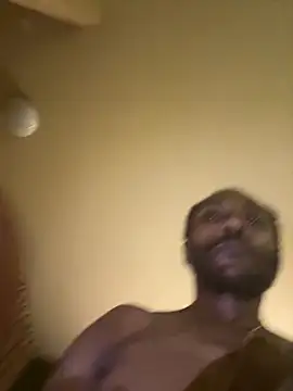 Snapshot of Pleasure_Overlord chatting on 02/15/26, 05:37 Pleasure Overlord online show from 02/15/26, 05:37