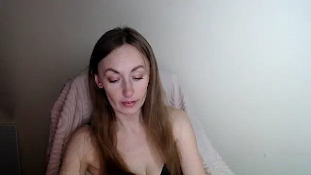 Snapshot of LiaSeass_ chatting on 06/16/26, 11:46 LiaSeass online show from 06/16/26, 11:46