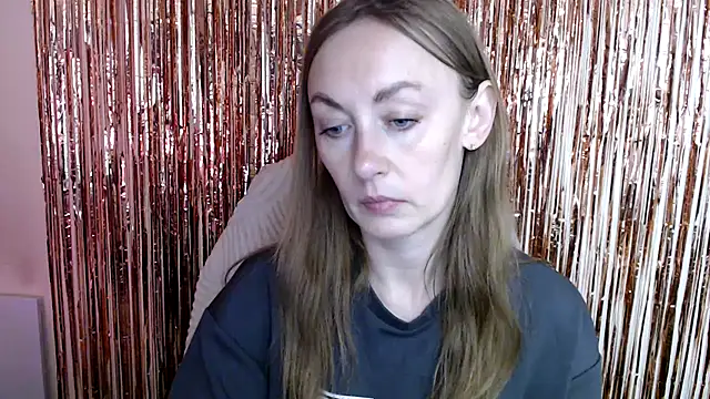 Snapshot of LiaSeass_ chatting on 07/13/26, 12:19 LiaSeass online show from 07/13/26, 12:19