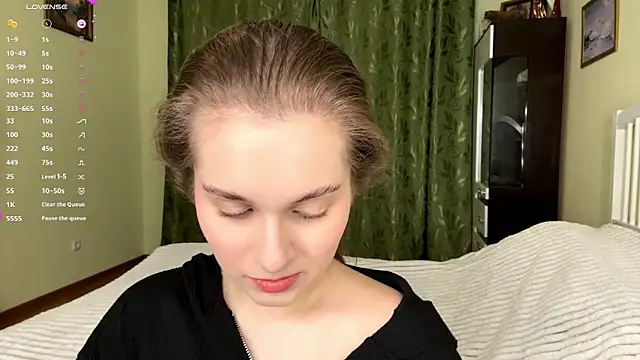 MiaBlanko online show from 12/18/25, 07:25