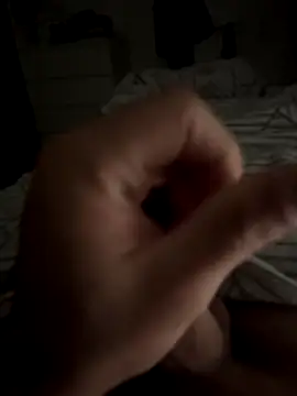 Snapshot of romeoooo01 chatting on 12/17/25, 07:20 romeoooo01 online show from 12/17/25, 07:20