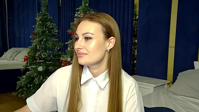 Snapshot of NoraFoxes chatting on 12/16/25, 06:13 NoraFoxes online show from 12/16/25, 06:13