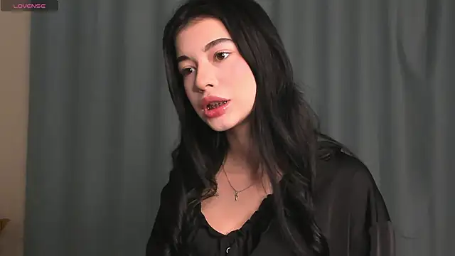 LisaColee online show from 04/06/26, 08:32