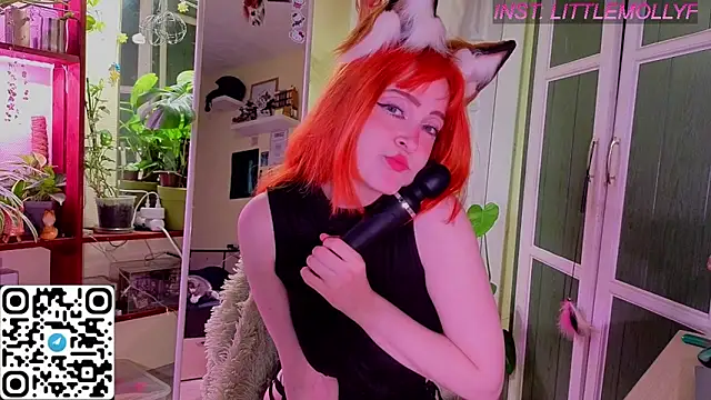 LittleFoxHole online show from 05/01/26, 01:10