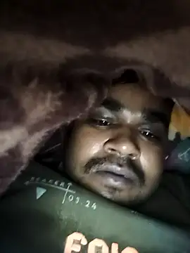 Snapshot of ahannaskar228 chatting on 01/17/26, 08:23 ahannaskar228 online show from 01/17/26, 08:23