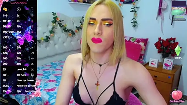 Snapshot of golden_girl01 chatting on 01/16/26, 05:50 golden girl01 online show from 01/16/26, 05:50