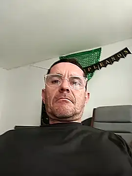 Snapshot of Maxhot3108 chatting on 03/03/26, 07:09 Maxhot3108 online show from 03/03/26, 07:09