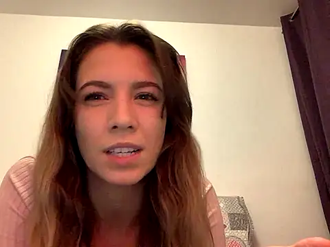 Snapshot of anaspice chatting on 12/15/25, 07:07 anaspice online show from 12/15/25, 07:07