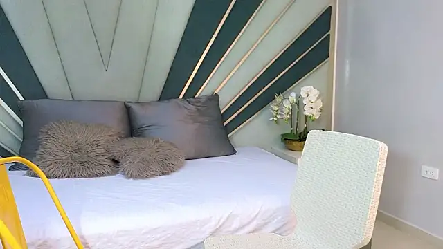 DulceeEsmeralda online show from 03/17/26, 02:53