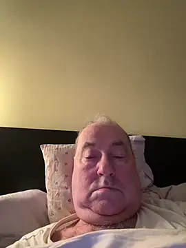 csikar online show from 04/16/26, 04:02