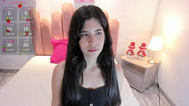 Snapshot of SamanthaHill2 chatting on 12/15/25, 07:51 SamanthaHill2 online show from 12/15/25, 07:51