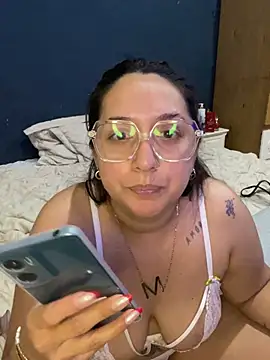 Soy maiaa4 online show from 02/02/26, 06:23