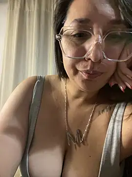 Soy maiaa4 online show from 02/06/26, 03:00