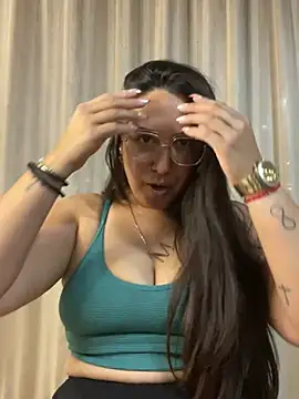 Soy maiaa4 online show from 02/08/26, 03:43