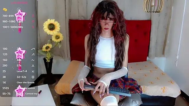 Snapshot of camila_vasquez_ chatting on 12/17/25, 07:31 camila vasquez online show from 12/17/25, 07:31