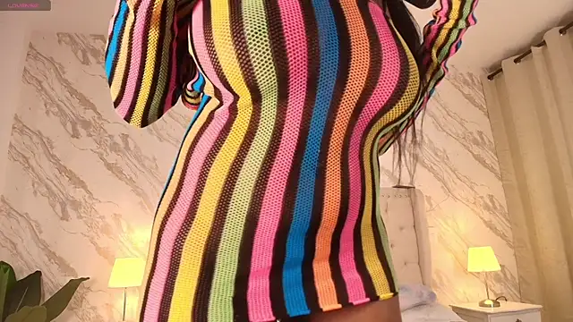 Yuliana-ambell online show from 12/22/25, 04:20