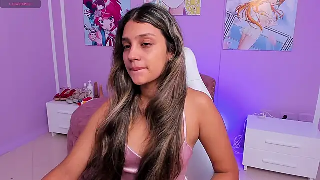 Snapshot of aniie_princess_18 chatting on 01/16/26, 10:30 aniie princess 18 online show from 01/16/26, 10:30