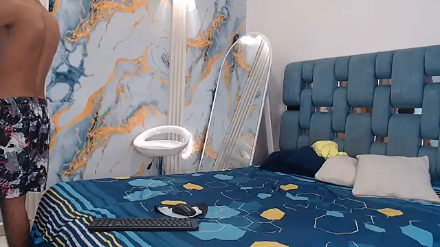 DIAMOND BLACKS online show from 05/24/26, 07:24
