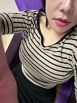 lavi-cute online show from 05/30/26, 07:33