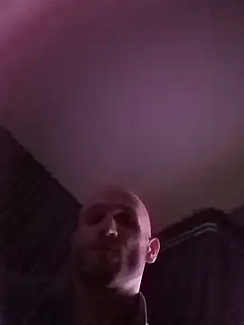 Snapshot of Sunny-Honey chatting on 12/18/25, 12:49 Sunny-Honey online show from 12/18/25, 12:49