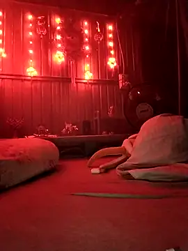 Snapshot of Nhanyuki chatting on 12/18/25, 06:25 Nhanyuki online show from 12/18/25, 06:25