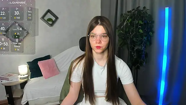 miss  evelyne online show from 12/23/25, 01:36