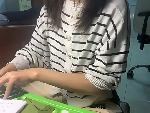 Chichi 86 online show from 12/16/25, 07:02