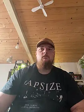 YoursxTruly online show from 12/16/25, 11:37