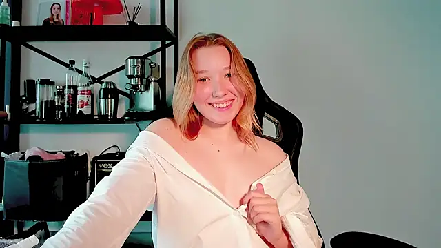 Snapshot of Agatha_Mayson chatting on 07/20/26, 05:33 Agatha Mayson online show from 07/20/26, 05:33