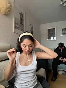 Snapshot of SilkyMira chatting on 02/12/26, 11:27 SilkyMira online show from 02/12/26, 11:27