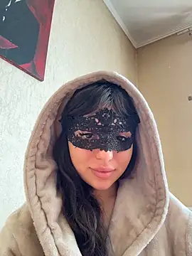 SilkyMira online show from 04/15/26, 09:16