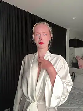 SunnyShiney online show from 02/14/26, 01:41