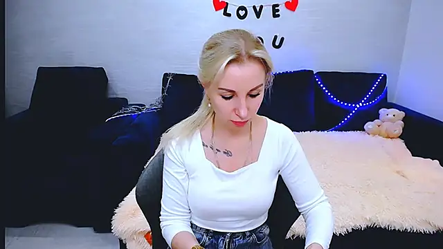 Hanna--Sweet online show from 02/13/26, 11:50