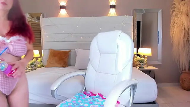 Snapshot of maturexxx_ chatting on 11/12/25, 07:46 maturexxx online show from 11/12/25, 07:46