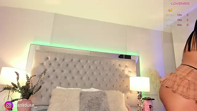 Danirouse online show from 04/23/26, 06:03