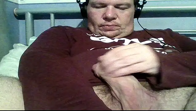 mrhardcock12 online show from 02/02/26, 09:24