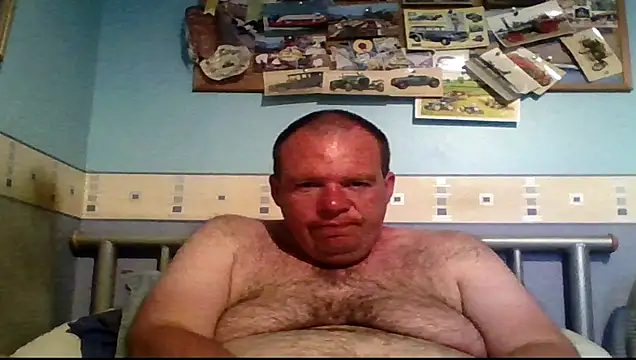 Snapshot of mrhardcock12 chatting on 06/13/26, 02:59 mrhardcock12 online show from 06/13/26, 02:59