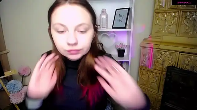 LiliaErmi online show from 12/22/25, 06:10