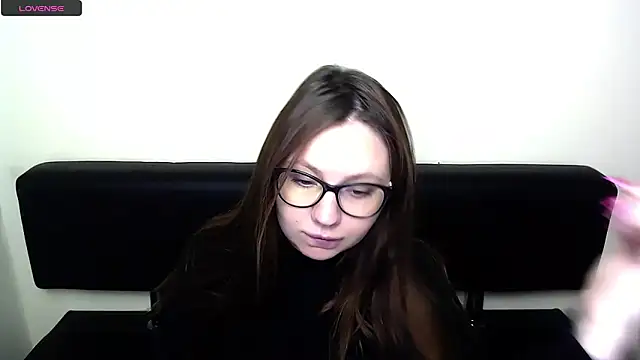 LiliaErmi online show from 04/11/26, 07:56