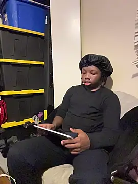 YourLittleBoyfriend online show from 02/24/26, 01:47