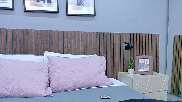 Mia Bellefort online show from 03/27/26, 07:24