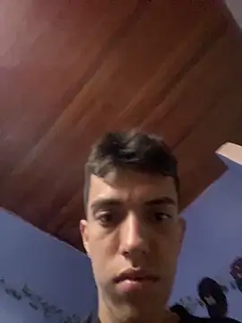 Juan Gomezz26 online show from 04/15/26, 10:21