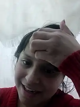 Snapshot of Bluesky-668 chatting on 12/18/25, 04:07 Bluesky-668 online show from 12/18/25, 04:07