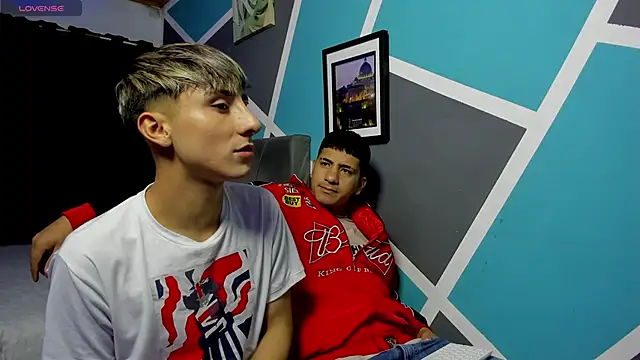 alex stivenn online show from 04/17/26, 04:04