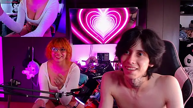 Snapshot of HAHorny chatting on 12/21/25, 07:21 HAHorny online show from 12/21/25, 07:21