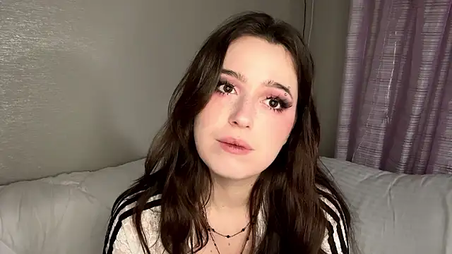 Freya land online show from 02/04/26, 03:51