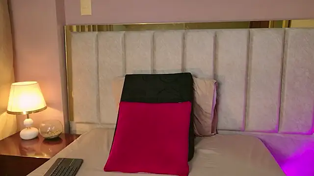 PaulinaSaint online show from 02/13/26, 01:23