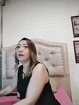 DanaMontana online show from 12/19/25, 12:12