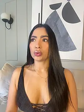 Snapshot of ValeriaTorress_ chatting on 02/21/26, 06:31 ValeriaTorress online show from 02/21/26, 06:31