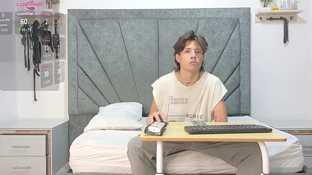 LoganRyder OS online show from 12/15/25, 06:39